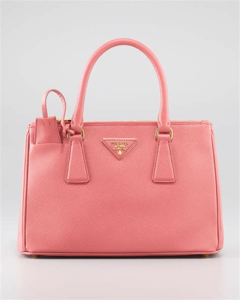 prada saffiano lux tote bag ร น mini|I've Had This Prada Bag for 5 Years and It's Still the  .